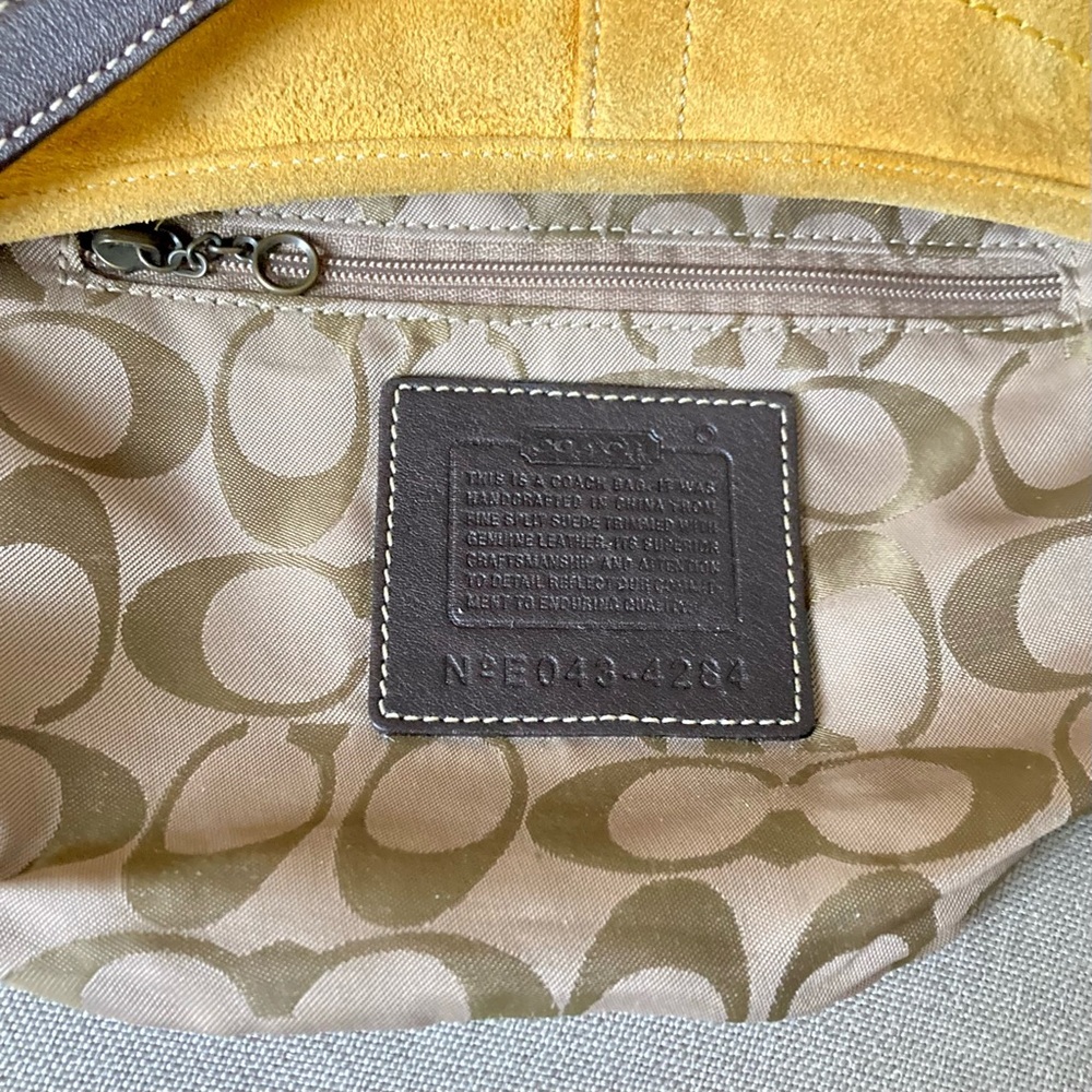 Vintage Coach Soho 4284 Suede Hobo Bag | Mustard Suede | Y2K Archive - Picture 4 of 8